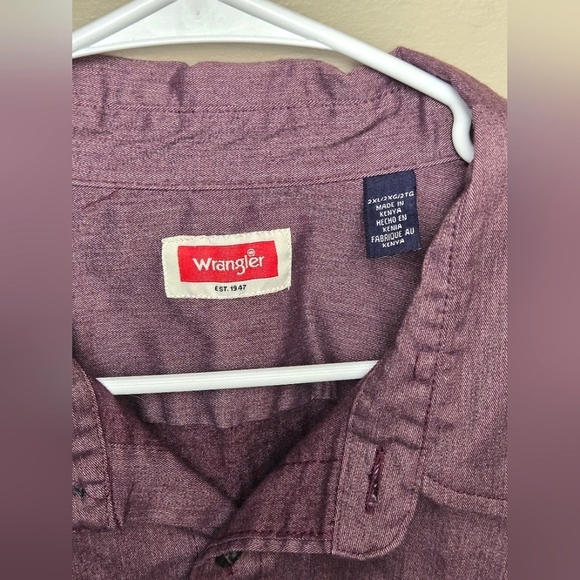 Men's Wrangler Plum Long Sleeve Button Down Shirt, Size 2X - Picture 2 of 2
